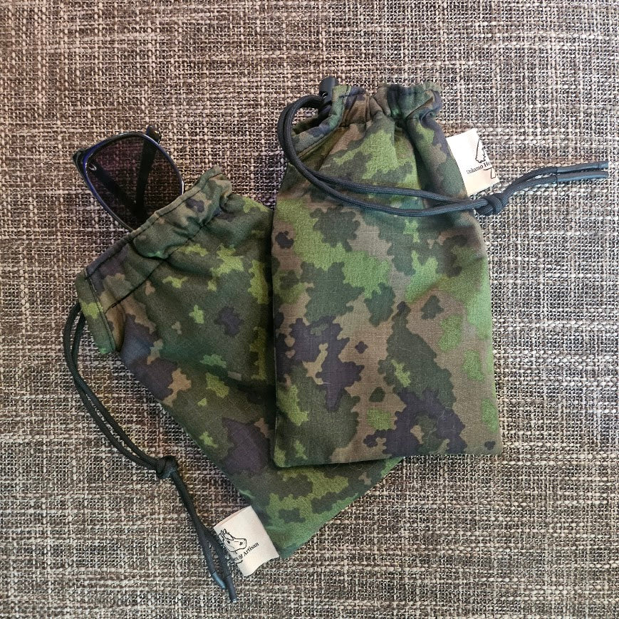 Aurinkolasi pussukka M05
